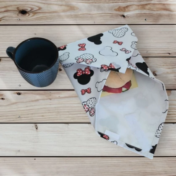 piros_minnies_frissentarto_szalveta